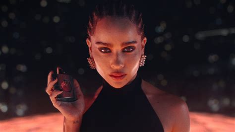 YSL Black Opium, Zoë Kravitz on Vimeo.